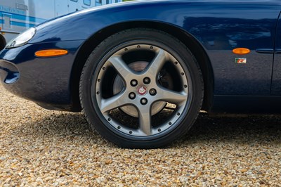 Lot 2000 Jaguar XKR Convertible