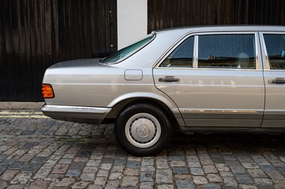 Lot 1984 Mercedes-Benz 500 SEL
