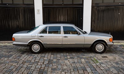 Lot 1984 Mercedes-Benz 500 SEL