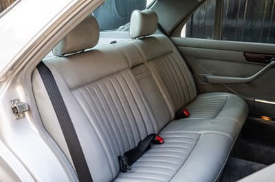 Lot 1984 Mercedes-Benz 500 SEL