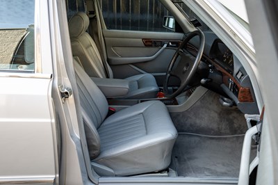 Lot 1984 Mercedes-Benz 500 SEL