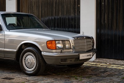 Lot 1984 Mercedes-Benz 500 SEL