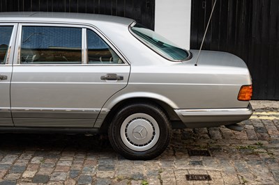 Lot 1984 Mercedes-Benz 500 SEL
