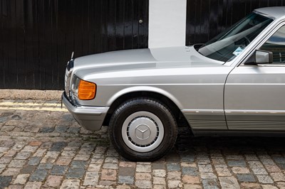 Lot 1984 Mercedes-Benz 500 SEL