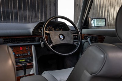 Lot 1984 Mercedes-Benz 500 SEL