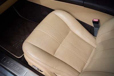 Lot 2010 Jaguar XJ V8 Portfolio Auto