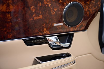 Lot 2010 Jaguar XJ V8 Portfolio Auto
