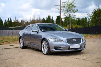 Lot 2010 Jaguar XJ V8 Portfolio Auto