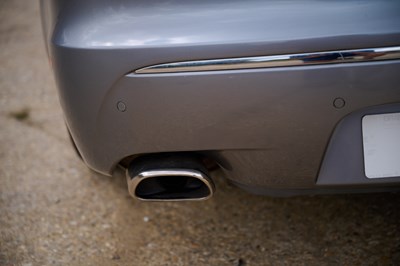 Lot 2010 Jaguar XJ V8 Portfolio Auto