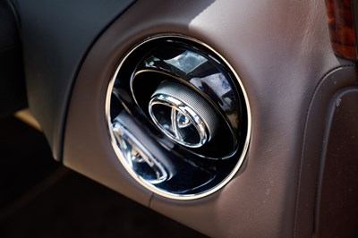 Lot 2010 Jaguar XJ V8 Portfolio Auto