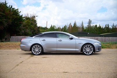 Lot 2010 Jaguar XJ V8 Portfolio Auto