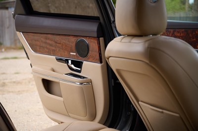 Lot 2010 Jaguar XJ V8 Portfolio Auto