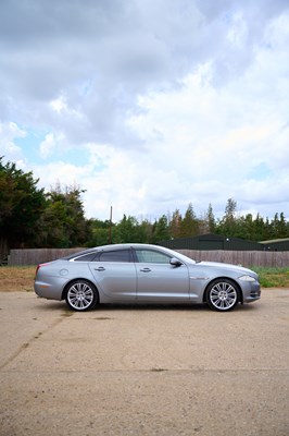 Lot 2010 Jaguar XJ V8 Portfolio Auto