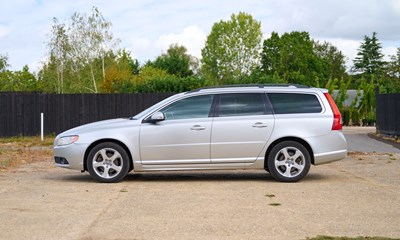 Lot 2009 Volvo V70 3.2 Lux SE
