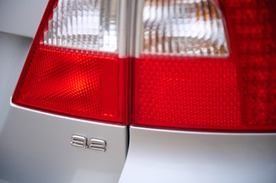 Lot 2009 Volvo V70 3.2 Lux SE
