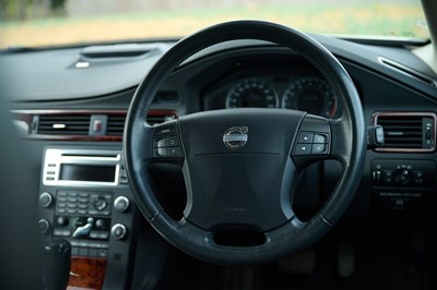 Lot 2009 Volvo V70 3.2 Lux SE
