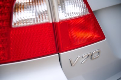 Lot 2009 Volvo V70 3.2 Lux SE
