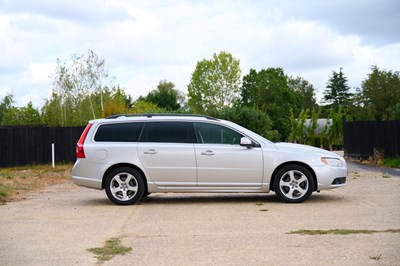 Lot 2009 Volvo V70 3.2 Lux SE