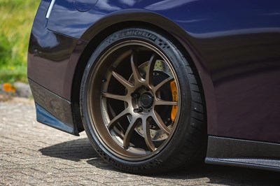 Lot 2009 Nissan GT-R R35 Black Edition JM1300