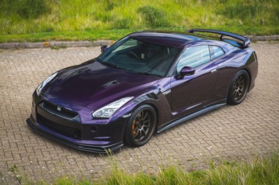 Lot 2009 Nissan GT-R R35 Black Edition JM1300