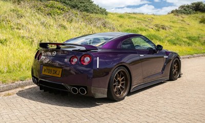 Lot 2009 Nissan GT-R R35 Black Edition JM1300