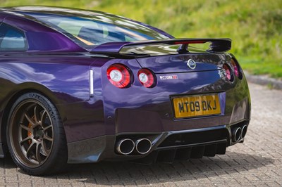 Lot 2009 Nissan GT-R R35 Black Edition JM1300