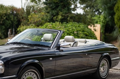 Lot 2000 Rolls-Royce Corniche V