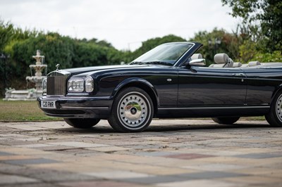 Lot 2000 Rolls-Royce Corniche V