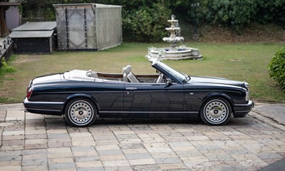 Lot 2000 Rolls-Royce Corniche V