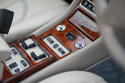 Lot 2000 Rolls-Royce Corniche V