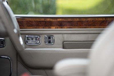 Lot 2000 Rolls-Royce Corniche V