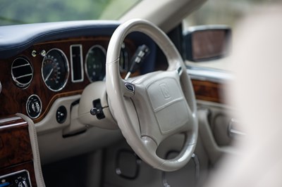 Lot 2000 Rolls-Royce Corniche V