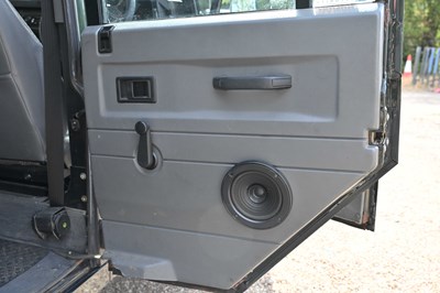 Lot 1998 Land Rover 110 Defender County