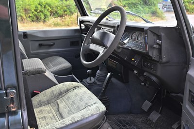 Lot 1998 Land Rover 110 Defender County