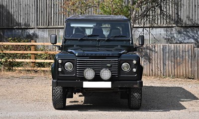 Lot 1998 Land Rover 110 Defender County