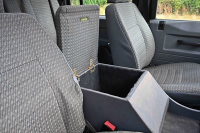 Lot 1998 Land Rover 110 Defender County