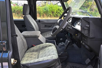 Lot 1998 Land Rover 110 Defender County