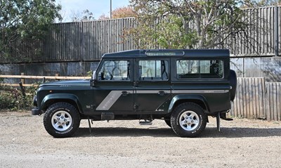 Lot 1998 Land Rover 110 Defender County