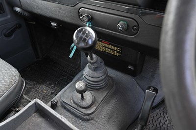 Lot 1998 Land Rover 110 Defender County