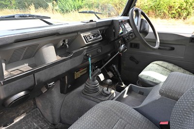 Lot 1998 Land Rover 110 Defender County