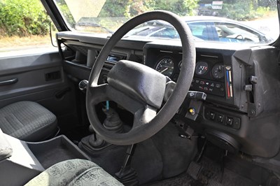 Lot 1998 Land Rover 110 Defender County