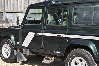 Lot 1998 Land Rover 110 Defender County