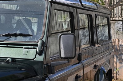 Lot 1998 Land Rover 110 Defender County