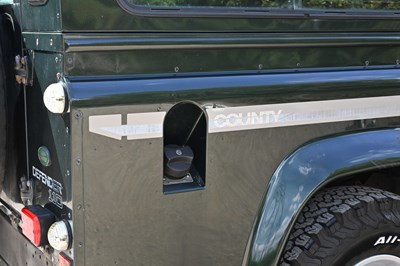 Lot 1998 Land Rover 110 Defender County