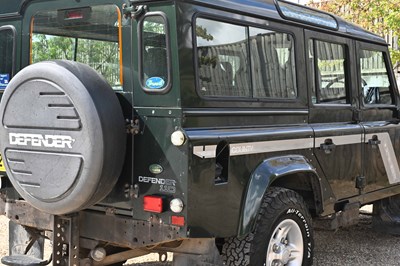 Lot 1998 Land Rover 110 Defender County