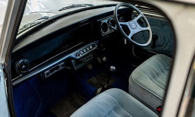 Lot 1983 Mini Mayfair