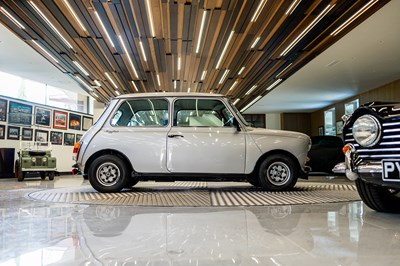 Lot 1983 Mini Mayfair