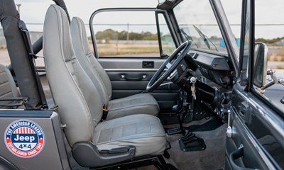 Lot 1982 Jeep Renegade