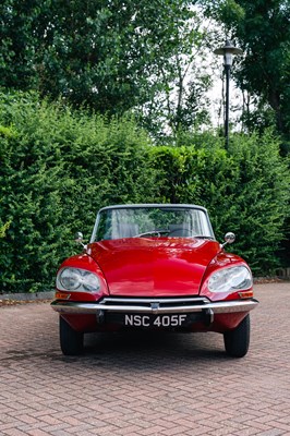 Lot 1969 Citroën DS 21 Décapotable by Ivanoff