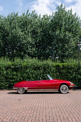 Lot 1969 Citroën DS 21 Décapotable by Ivanoff